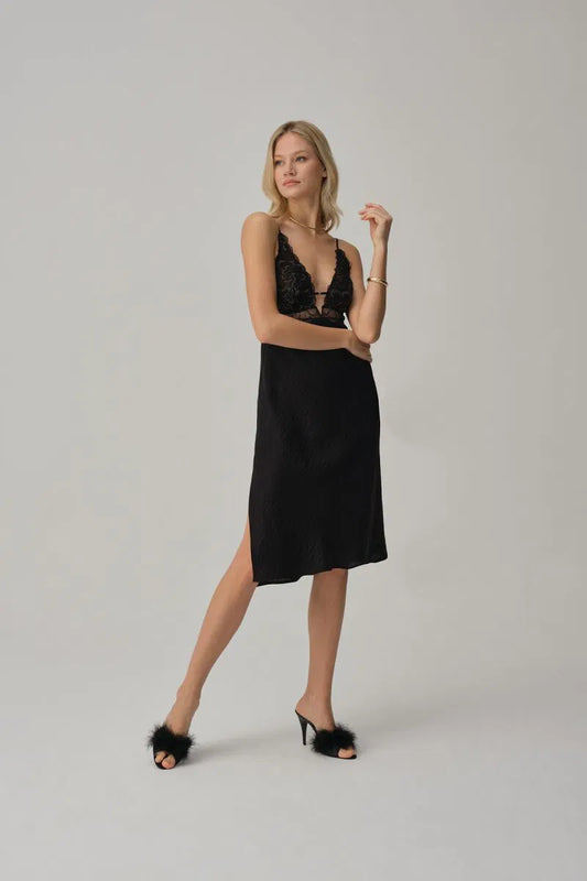 Pierre Cardin KAREN ipek saten dantelli set ön detay - özel gün için ideal