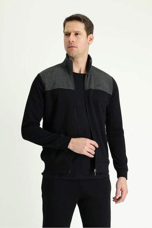 Kiğılı erkek eşofman takımı dik yaka fermuarlı paçalı - modern spor giyim