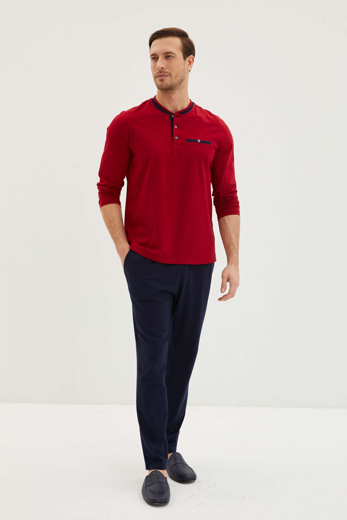 Kiğılı 5'li set detay görünümü - pijama ve iç giyim kombinasyonu