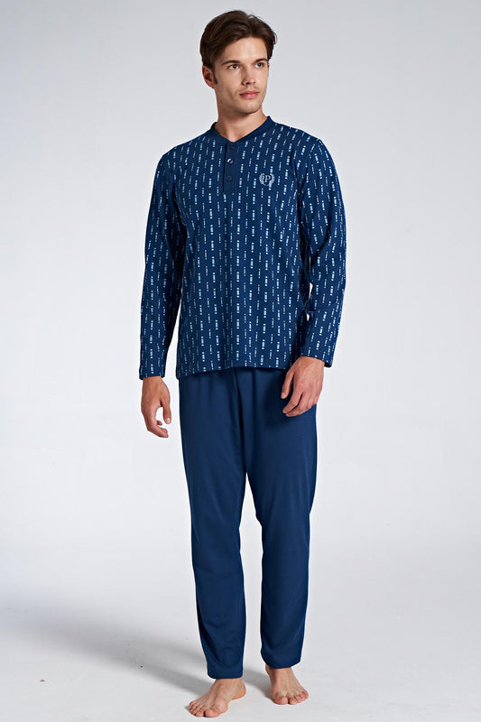 Pınarca büyük beden desenli erkek pijama seti ön görünüm – uzun kollu düğmeli rahat kesim