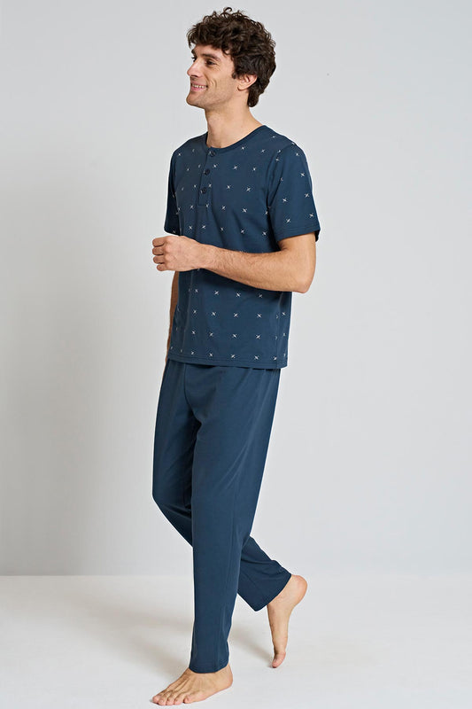 Pınarca kısa kollu erkek pijama seti detay görünümü – üç düğmeli bisiklet yaka
