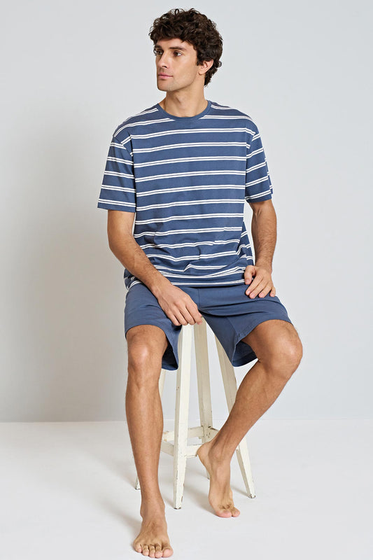 Pınarca çizgili şortlu pijama seti detay görünümü – kısa kollu bisiklet yaka