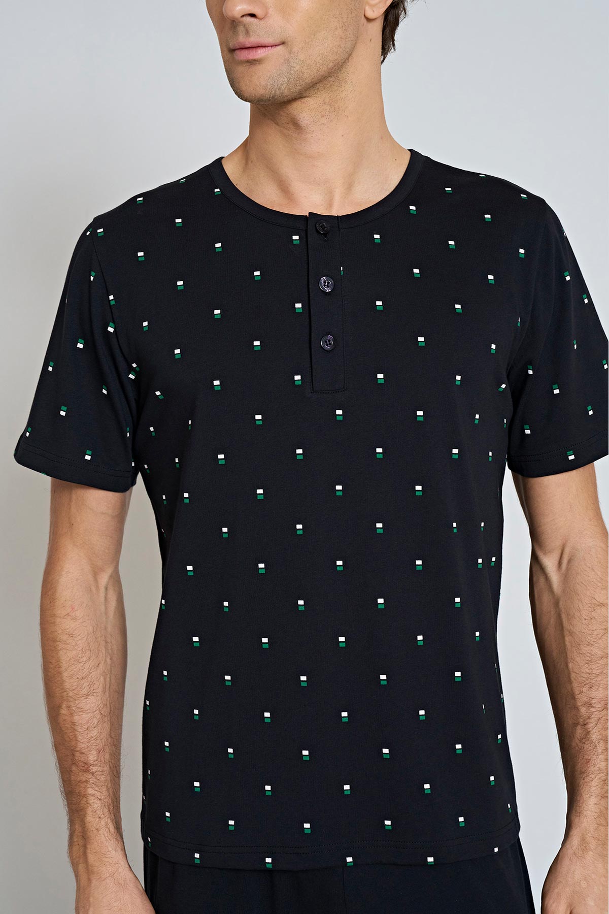 Pınarca kısa kollu 3 düğmeli erkek pijama takımı desenli alternatif renk detay görünümü