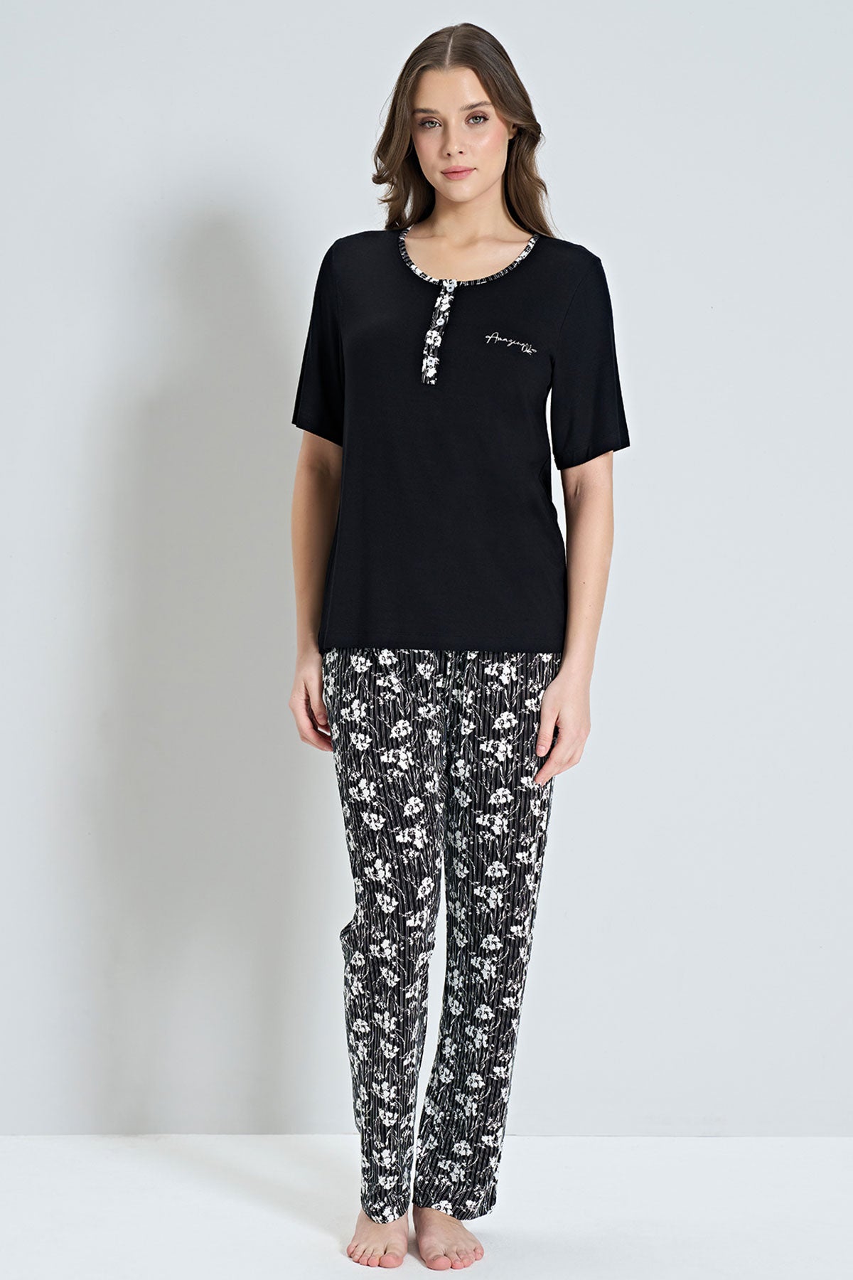 Pınarca çiçek desenli 3 düğmeli kadın pijama takımı tam görünüm