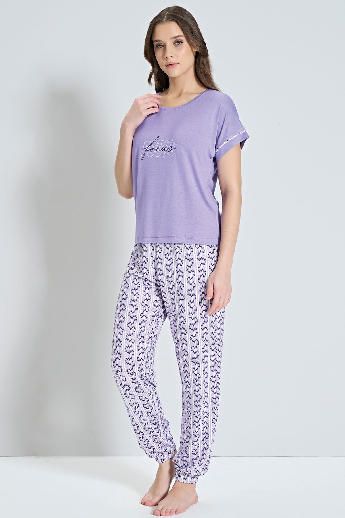 Pınarca kısa kollu paça manşetli kadın pijama takımı yan görünüm