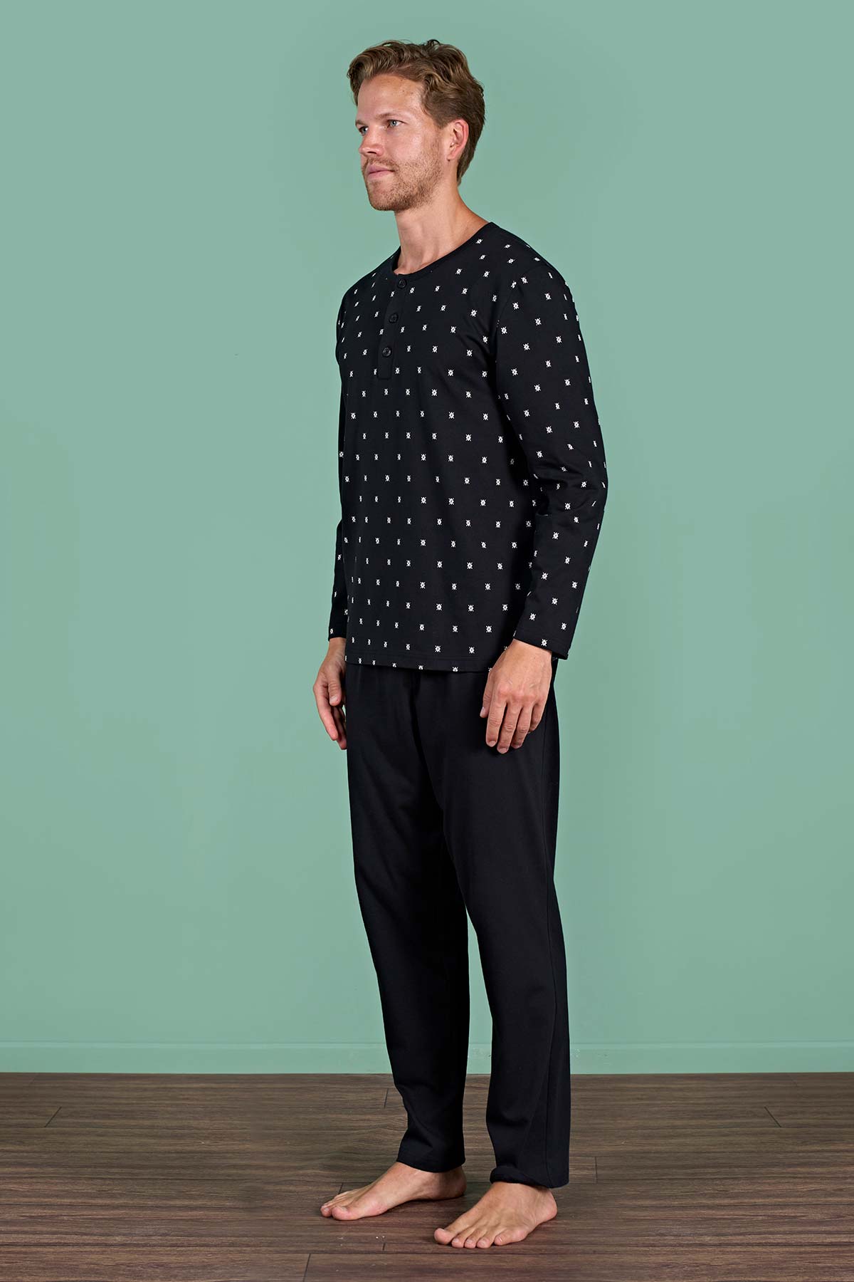 Pınarca düğmeli büyük beden erkek pijama takımı desenli yan görünüm