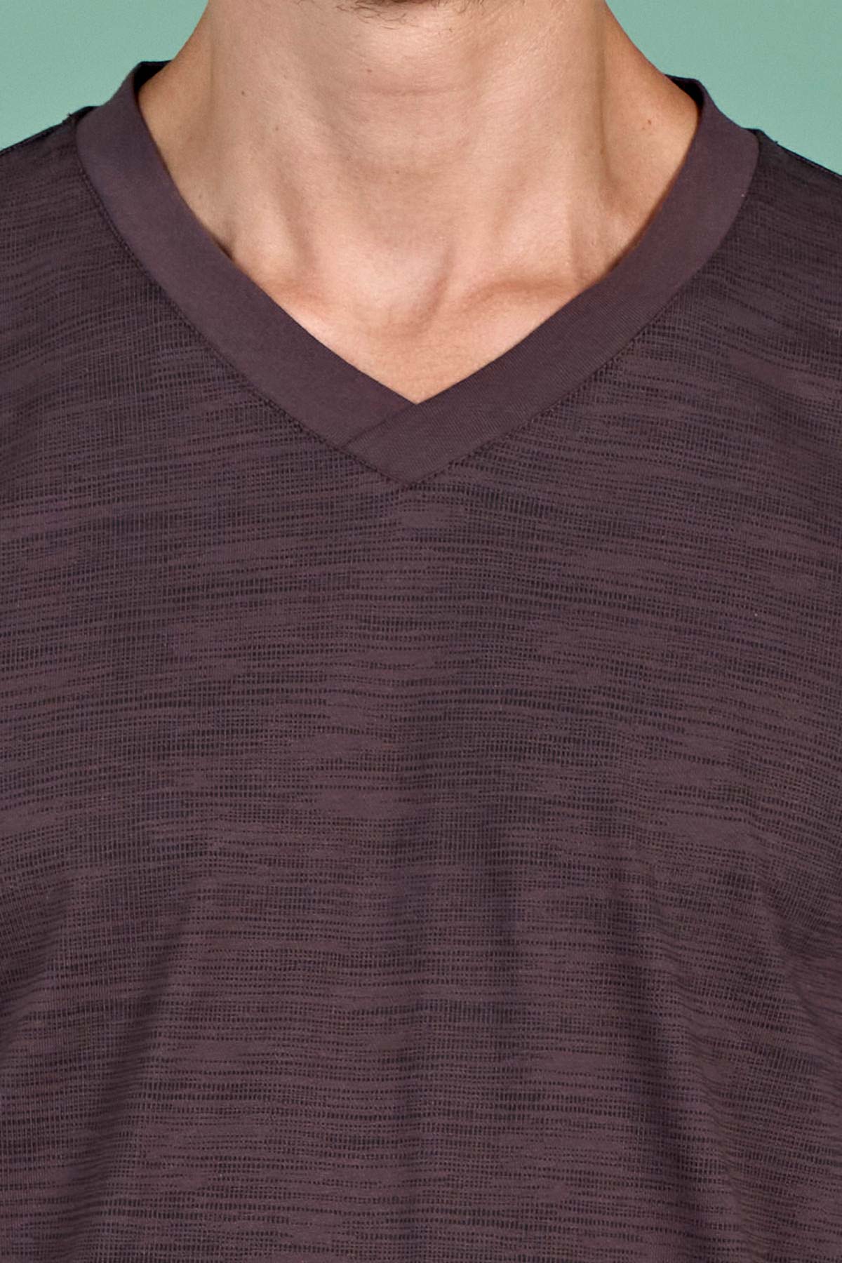 Pınarca erkek pijama takımı büyük beden V yaka detay görünümü