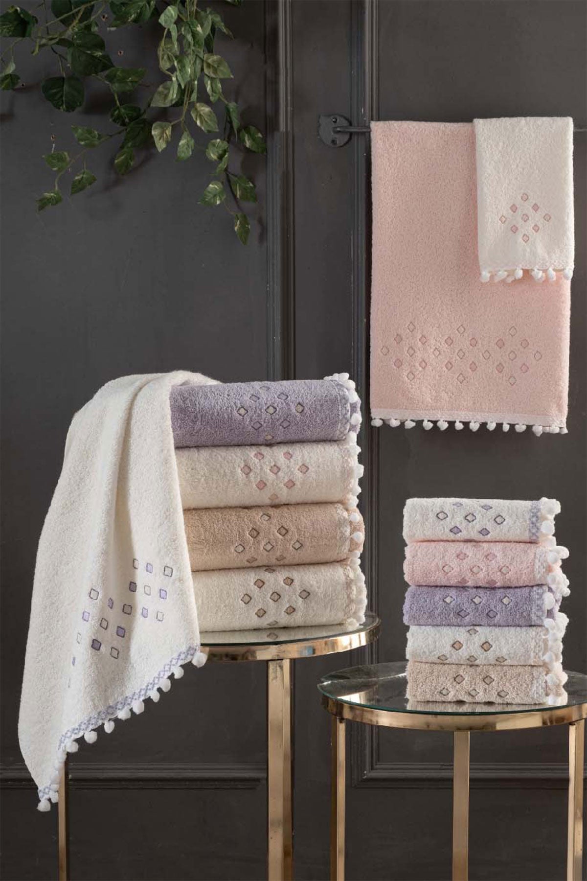 Arliva Mutfak Havlusu Bukle Nakışlı 30x50 Perla Ponponlu