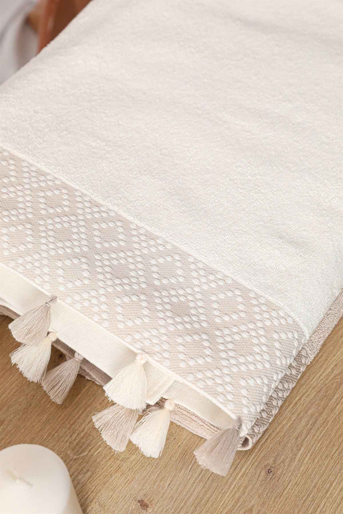 Nurpak SafirJakarlı 8 Parça Aile Bornoz Seti