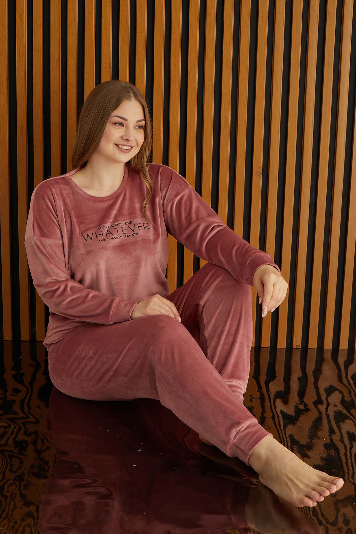 Pijamoni Kadın Büyük Beden Pijama Takımı Uzun Kollu Kadife Paça Manşetli Önü Yazılı