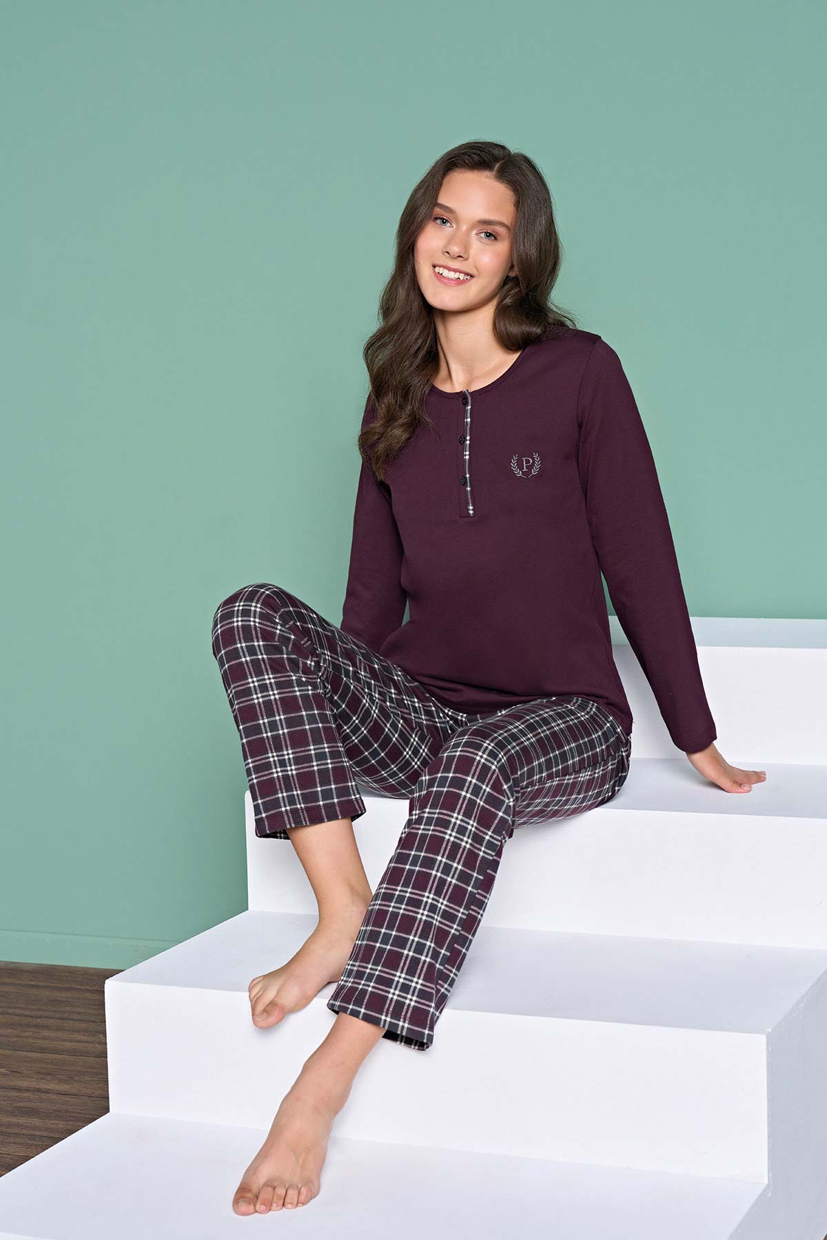 Pınarca Kadın Pijama Takımı Uzun Kollu Düğmeli Ekoseli Pamuklu Eşli