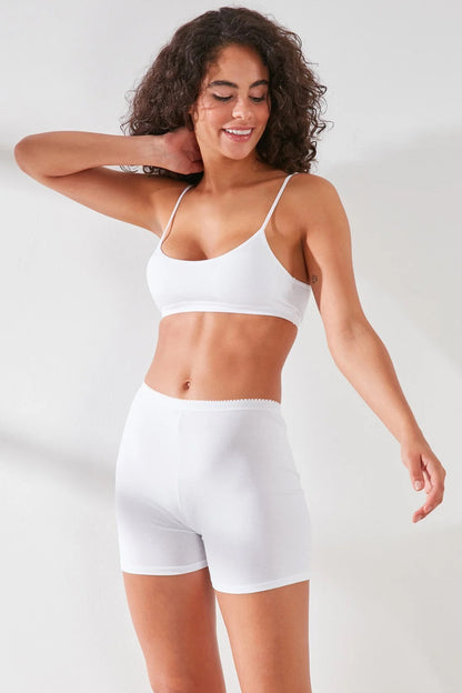 Pınarca kadın mini tayt beyaz renk, ciltte iz bırakmayan yumuşak yapı