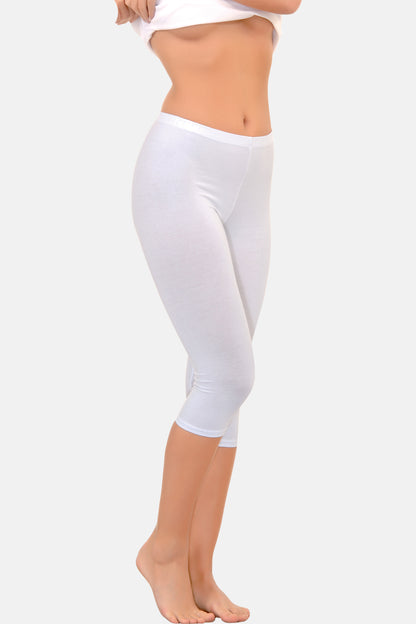 Pınarca kadın modal kapri tayt beyaz renk, yumuşak doku ve esnek yapı