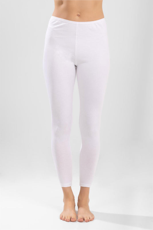 Pınarca modal tayt beyaz renk, vücuda oturan şık ve rahat kalıp