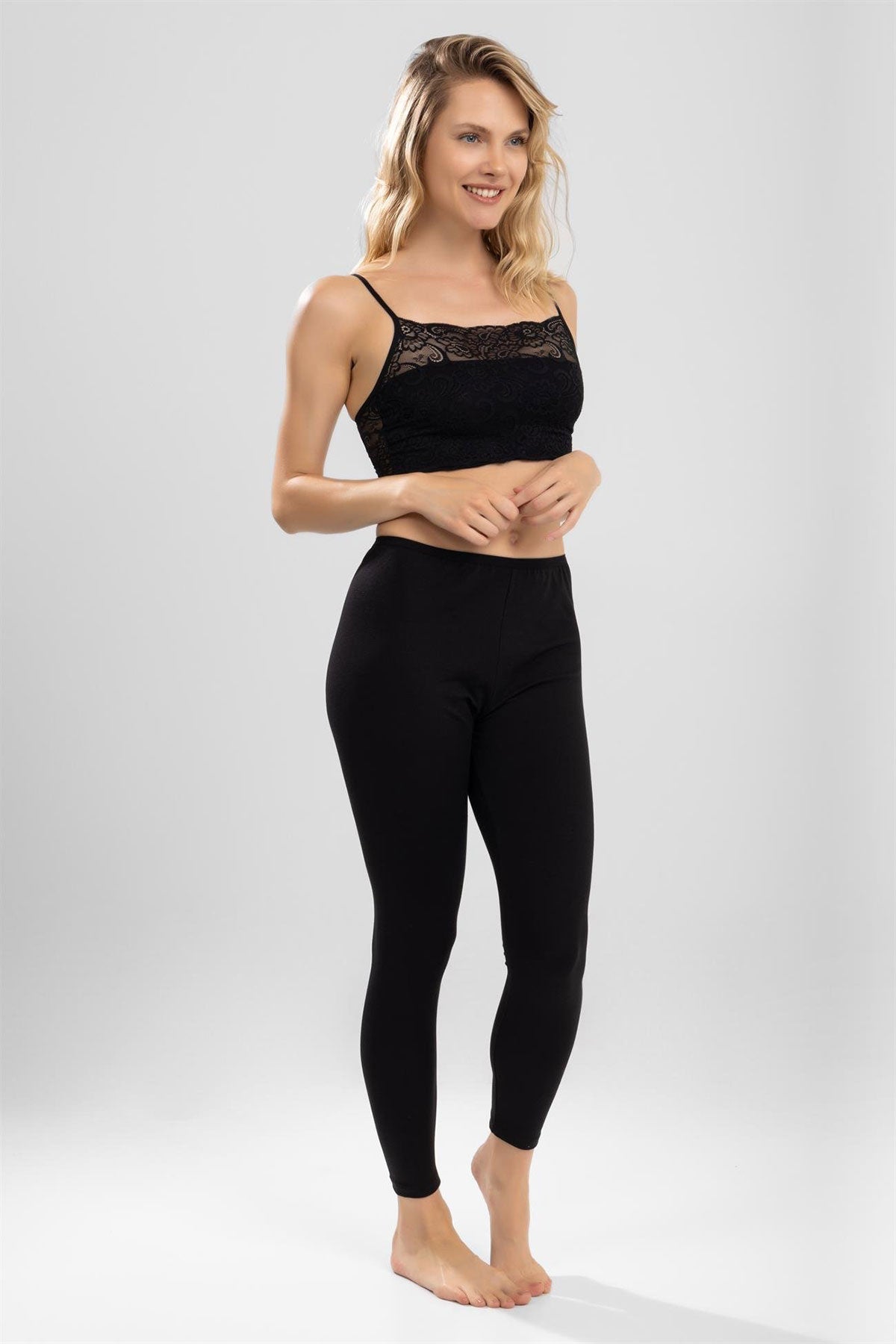 Pınarca uzun tayt siyah renk detay, esnek ve rahat kullanım