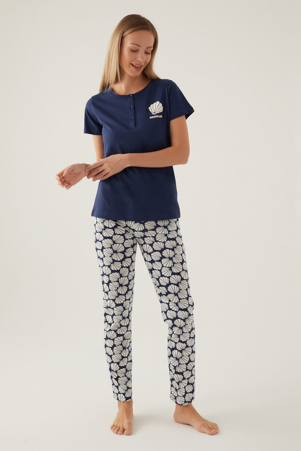 Arnetta Kadın Pijama Takımı Kısa Kollu Yaka 3 Düğmeli Süprem