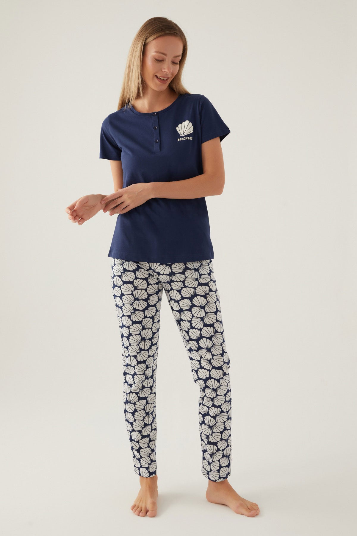 Arnetta Kadın Pijama Takımı Kısa Kollu Yaka 3 Düğmeli Süprem
