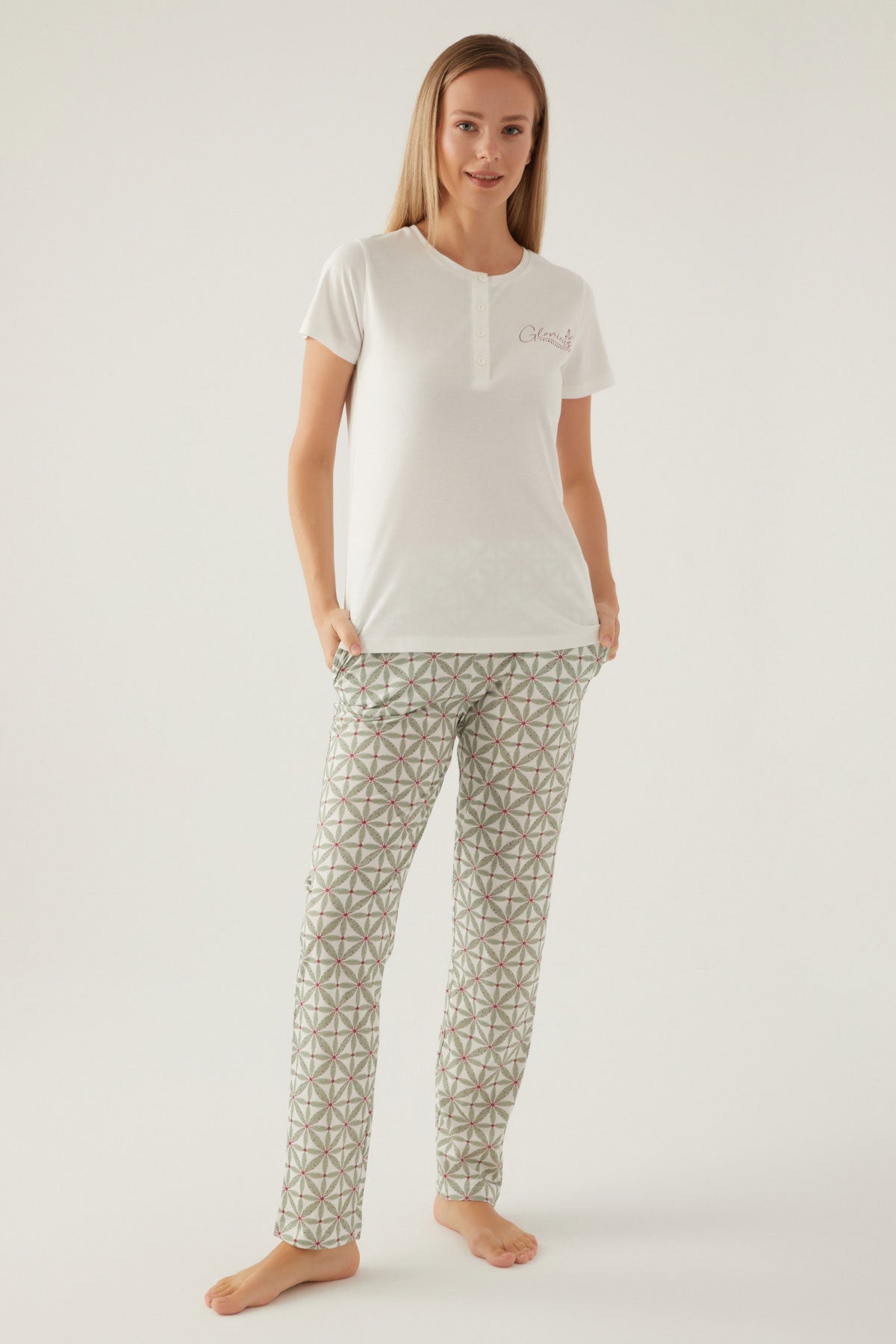 Arnetta Kadın Pijama Takımı Kısa Kollu Yaka 3 Düğmeli Süprem