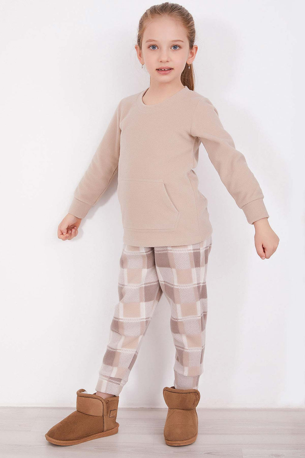 Arnetta Kız Çocuk Uzun Kollu Bisiklet Yaka Polar Pijama Takımı