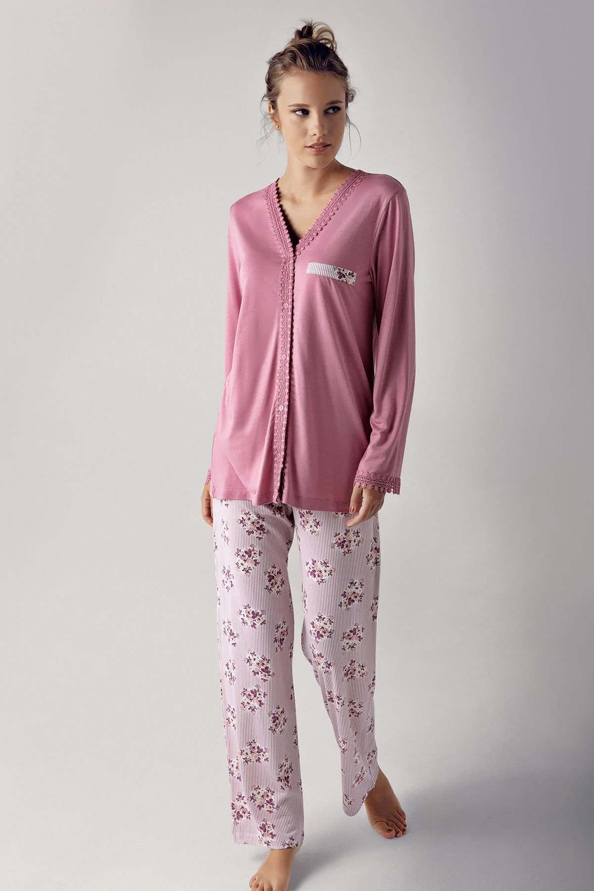 Artış Kadın Uzun Kollu V Yaka İşlemeli Çiçek Desenli Pijama Takımı