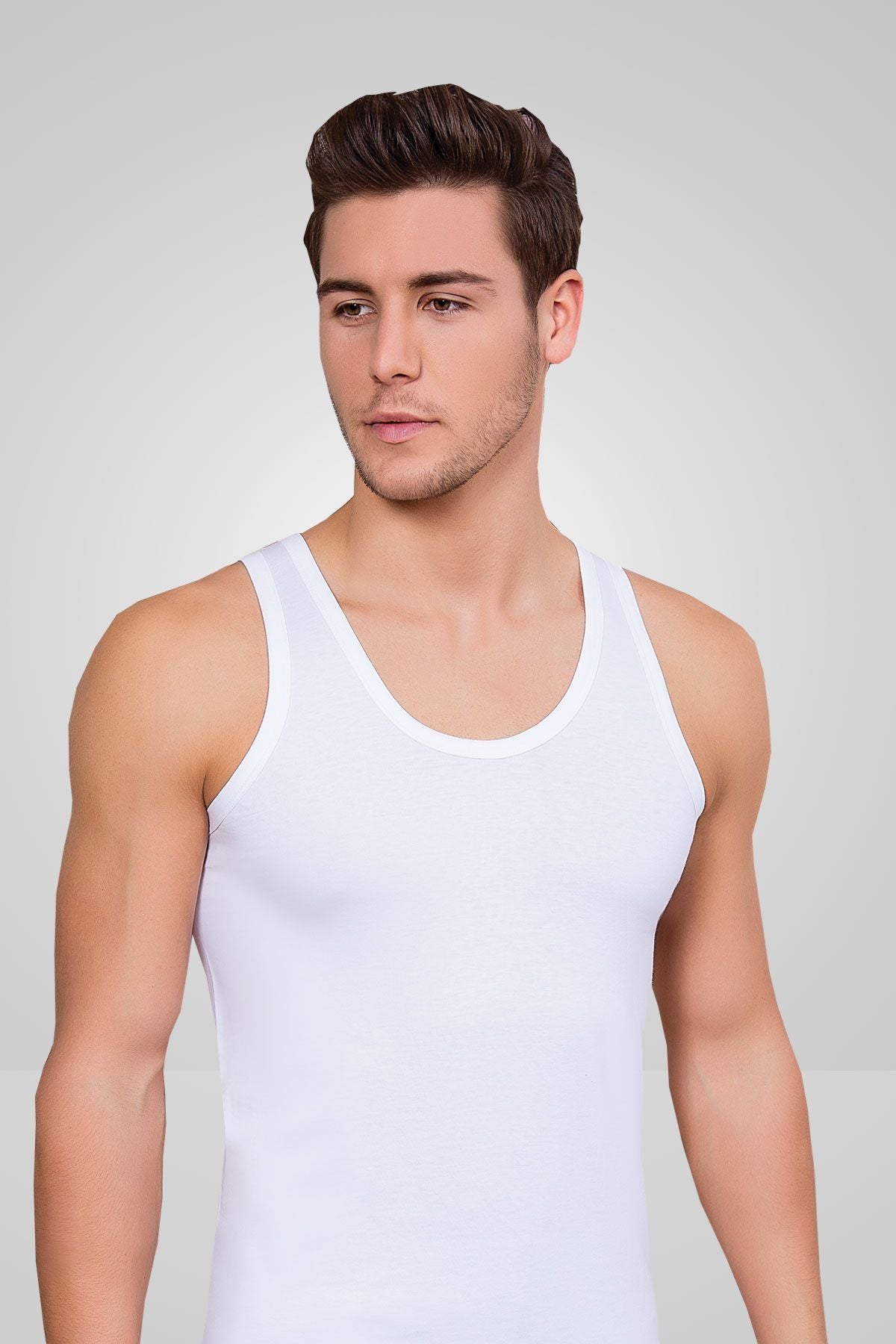 Berrak Erkek Penye Sporcu Atlet Resimli