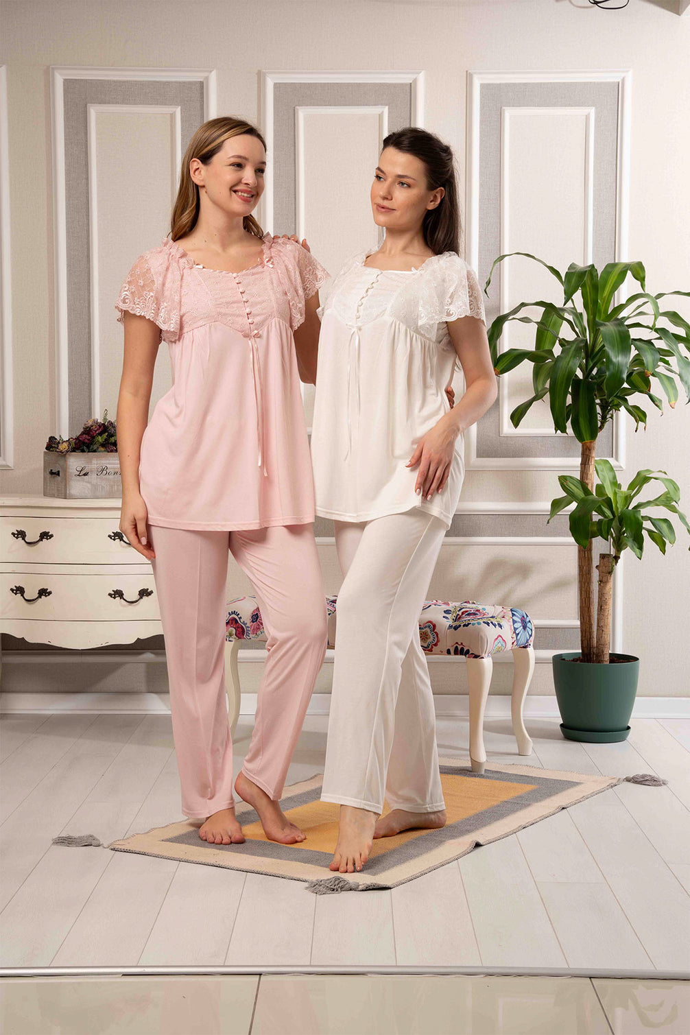 Bone Kadın Pijama Takımı Kolları Dantel Detaylı