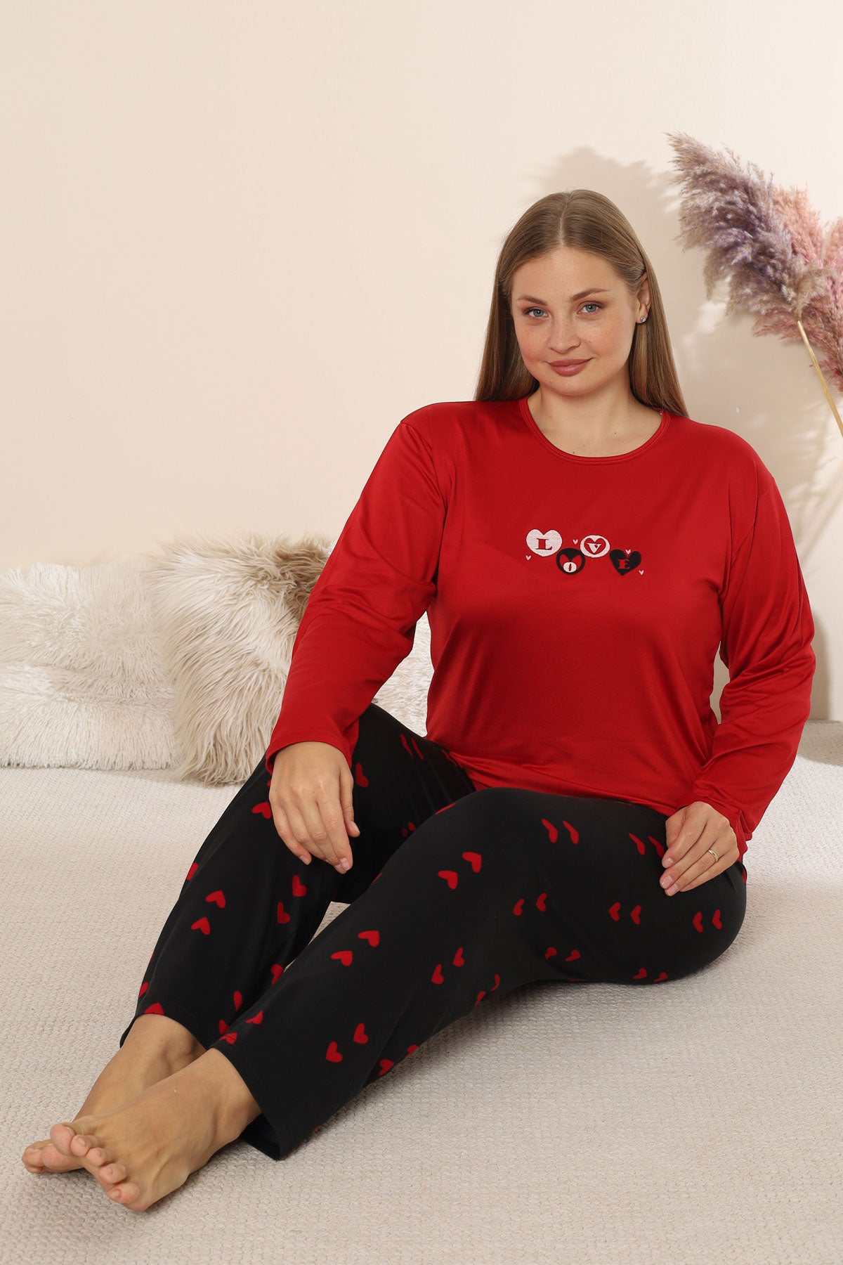 Boyraz Kadın Pijama Takımı Uzun Kollu Büyük Beden Bisiklet Yaka Kalp Desenli Sendy