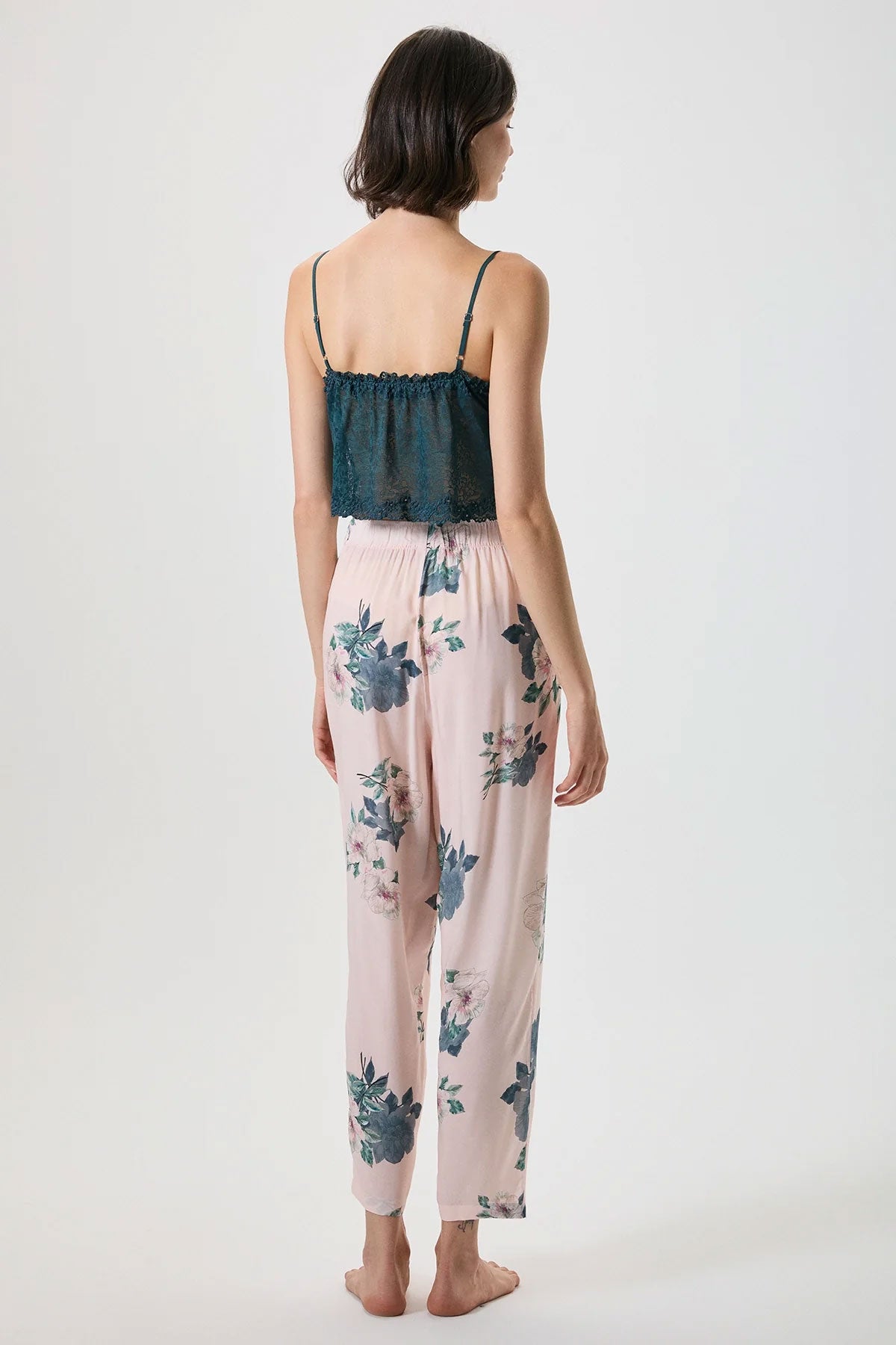 Catherine's Kadın Pijama Sabahlık Takımı Büstiyerli Çiçek Desenli