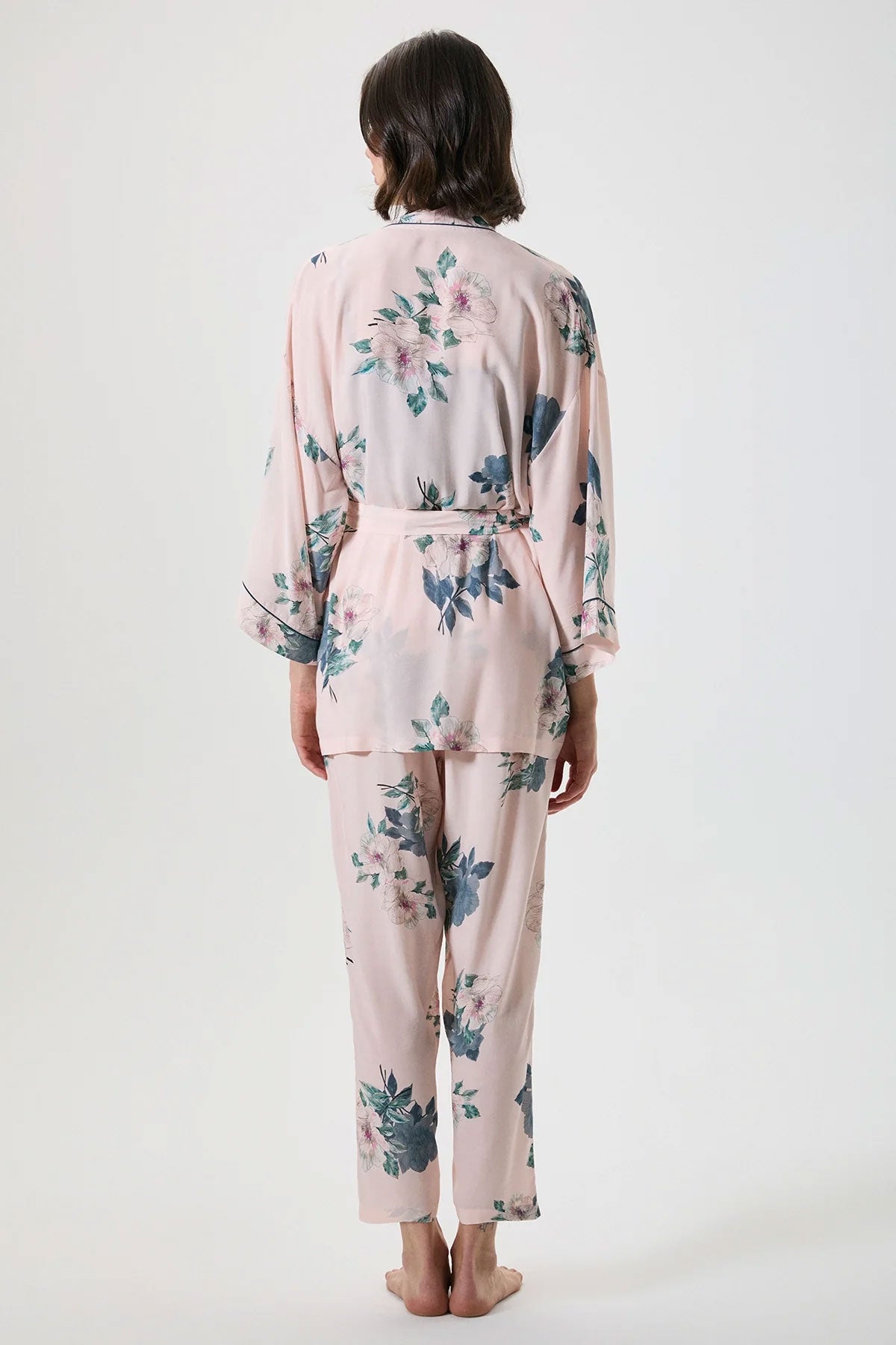 Catherine's Kadın Pijama Sabahlık Takımı Büstiyerli Çiçek Desenli