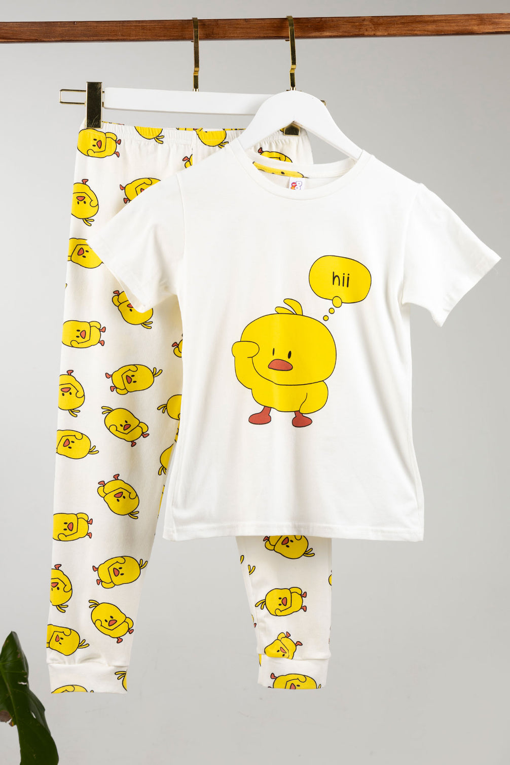 Domi Kız Çocuk Pijama Takımı Kısa Kollu Pamuklu Civciv Baskılı Paça Manşetli
