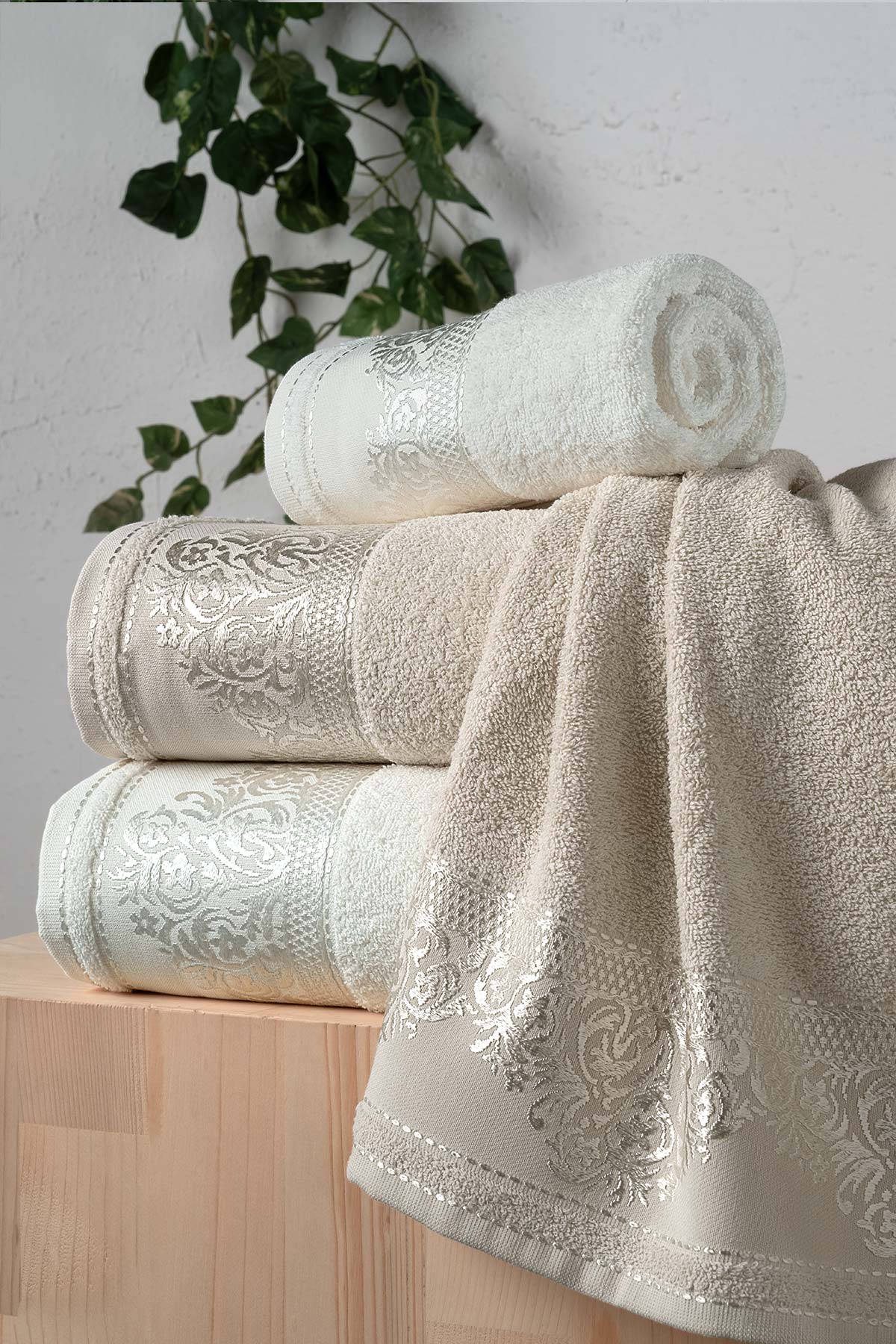 Fiesta Bukle Jakarlı Hamam Takımı