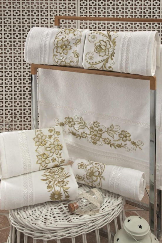 Fiesta El-Yüz Havlusu Cotton Altın Simli Nakışlı 50x90