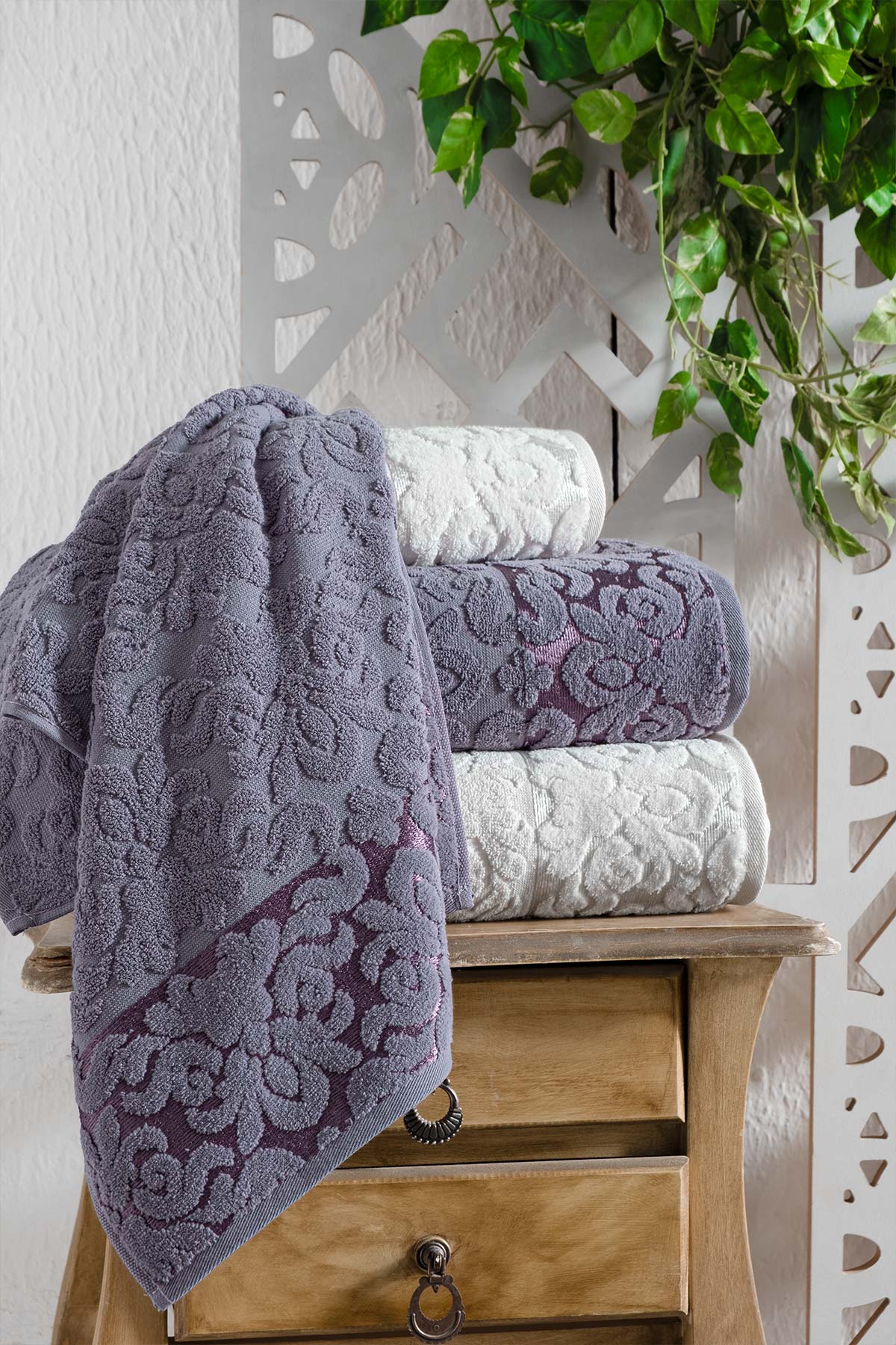 Fiesta Elite Jakarlı 4 Parça Hamam Takımı
