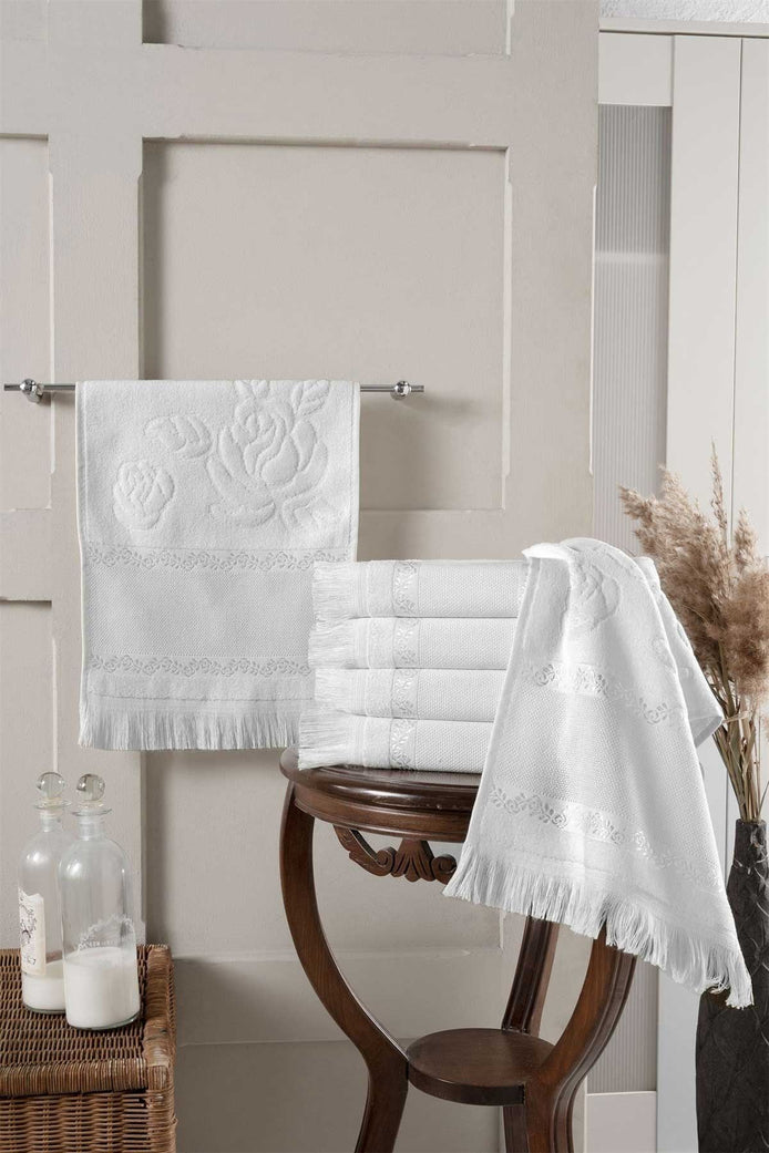 Fiesta İşlemelik Havlu Soft Kadife Jakarlı Etamin Saçaklı 50x90