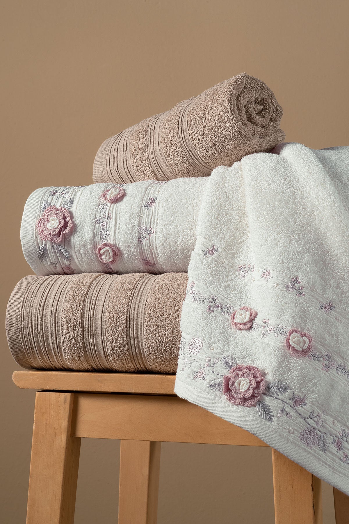Fiesta Luxury 4 Parça Hamam Takımı