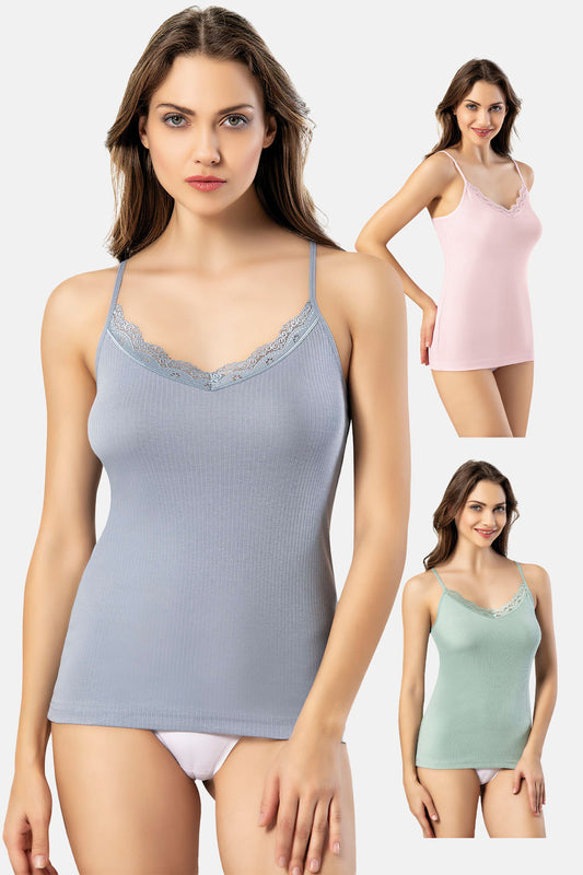 Kota Kadın Atlet İp Askılı Raporlu Yakası Dantel Detaylı Ribana