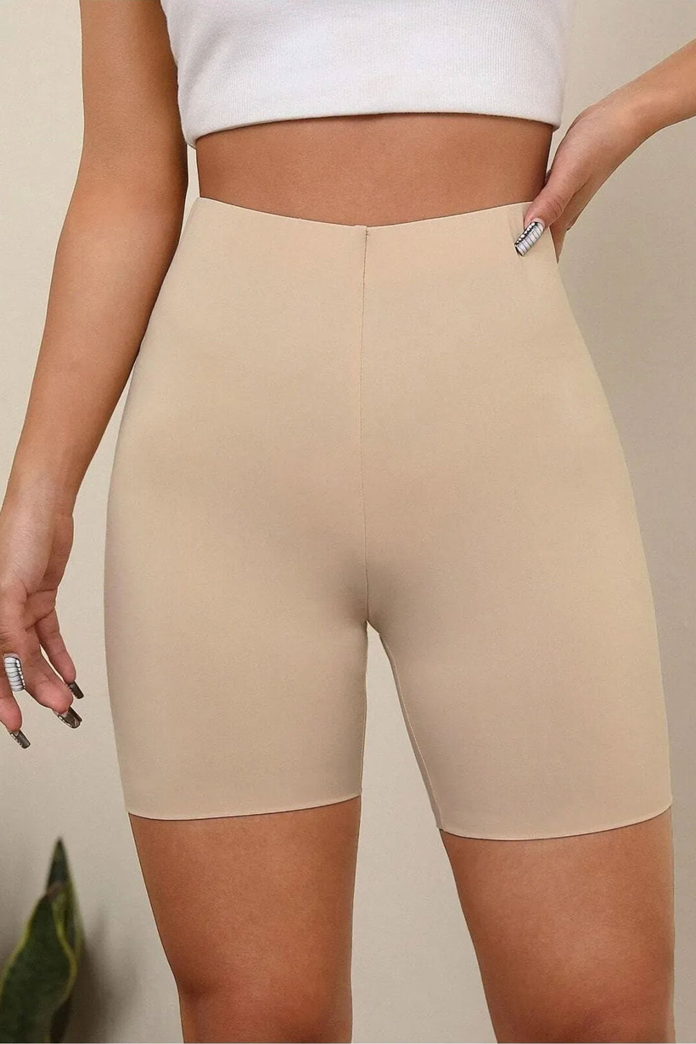 Missfit Kadın Uzun Paçalı Silikonlu Şort Lazer Kesim