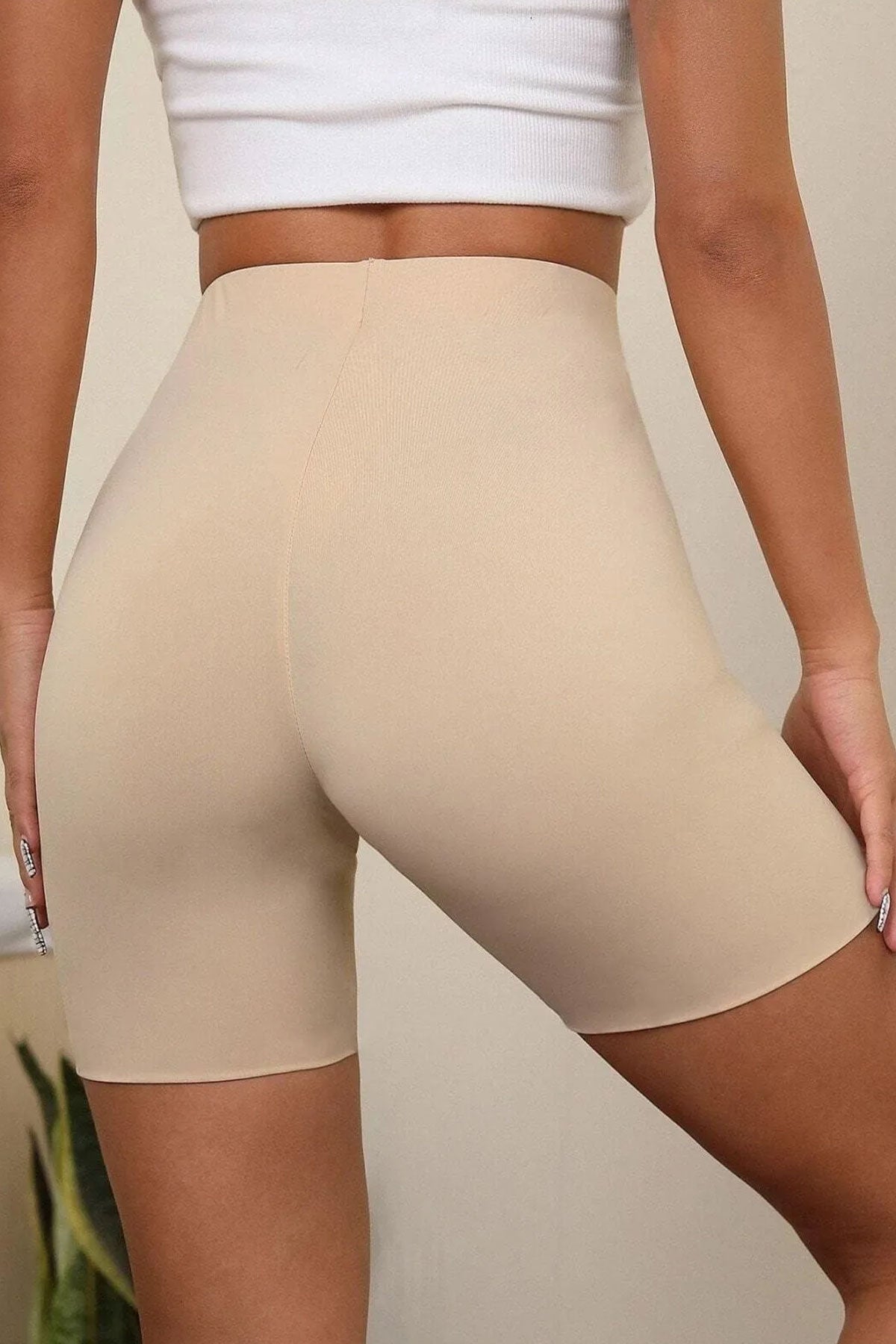 Missfit Kadın Uzun Paçalı Silikonlu Şort Lazer Kesim