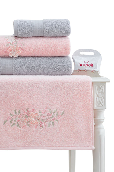 Nurpak Unisex Yetişkin Aile Bornoz Seti Begonvil Nakışlı 10 Parça