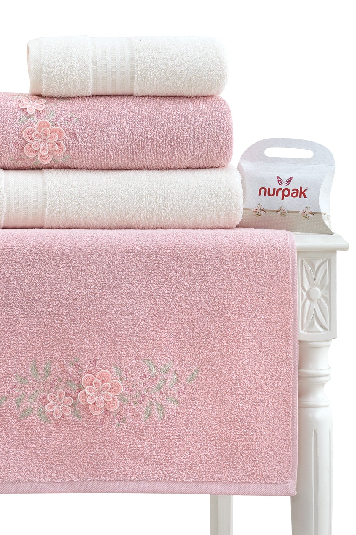 Nurpak Unisex Yetişkin Aile Bornoz Seti Begonvil Nakışlı 10 Parça