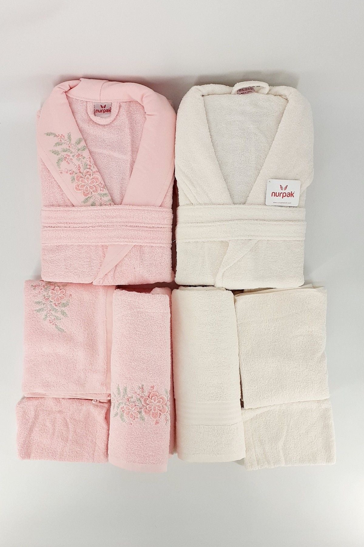 Nurpak Unisex Yetişkin Aile Bornoz Seti Begonvil Nakışlı 10 Parça