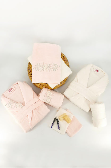 Nurpak Unisex Yetişkin Aile Bornoz Seti Begonvil Nakışlı 10 Parça