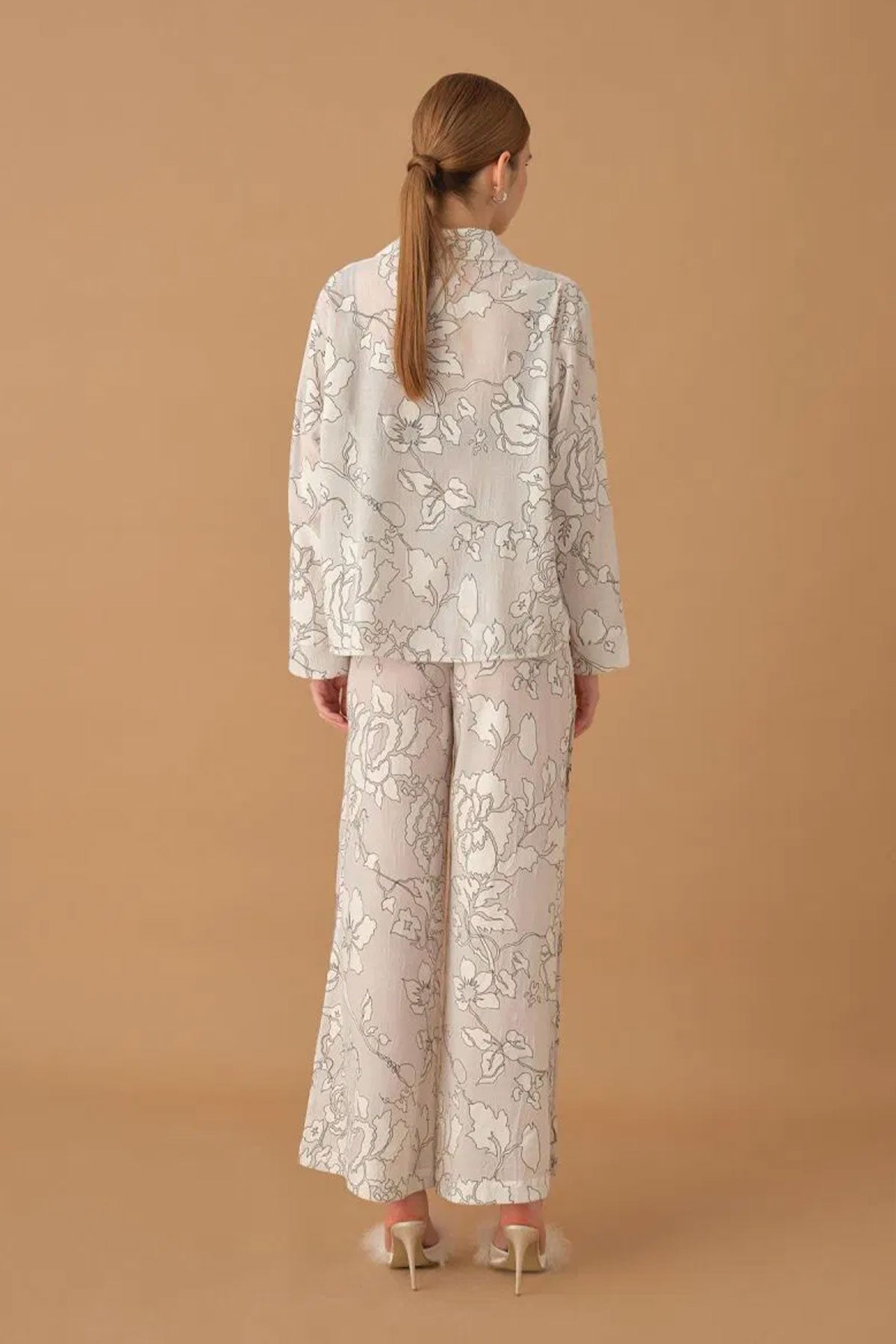 Pierre Cardin Kadın Gömlek Yaka 3'lü Pijama Takımı Büstiyerli Dantelli Alt Yırtmaçlı