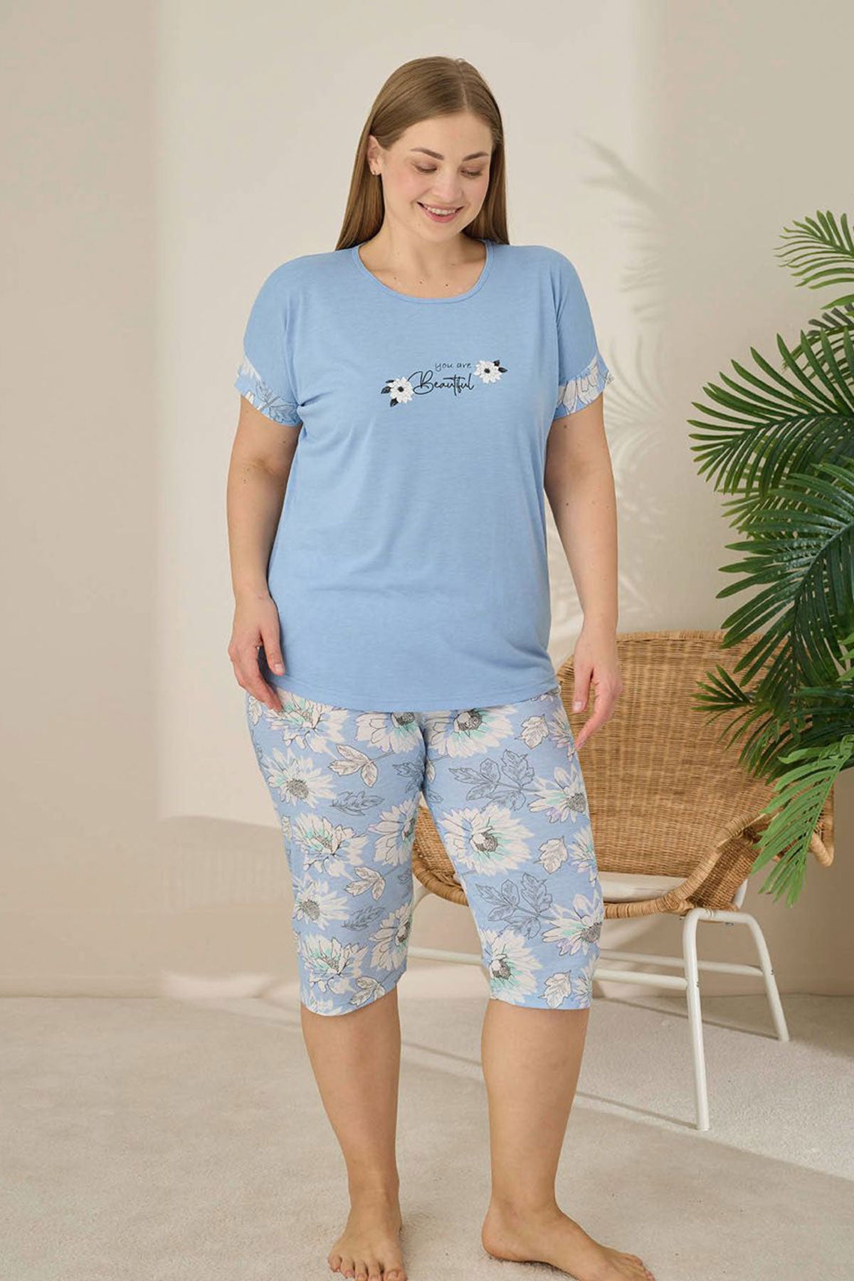 Pijamoni Kadın Büyük Beden Kapri Takımı Kısa Kollu Desenli