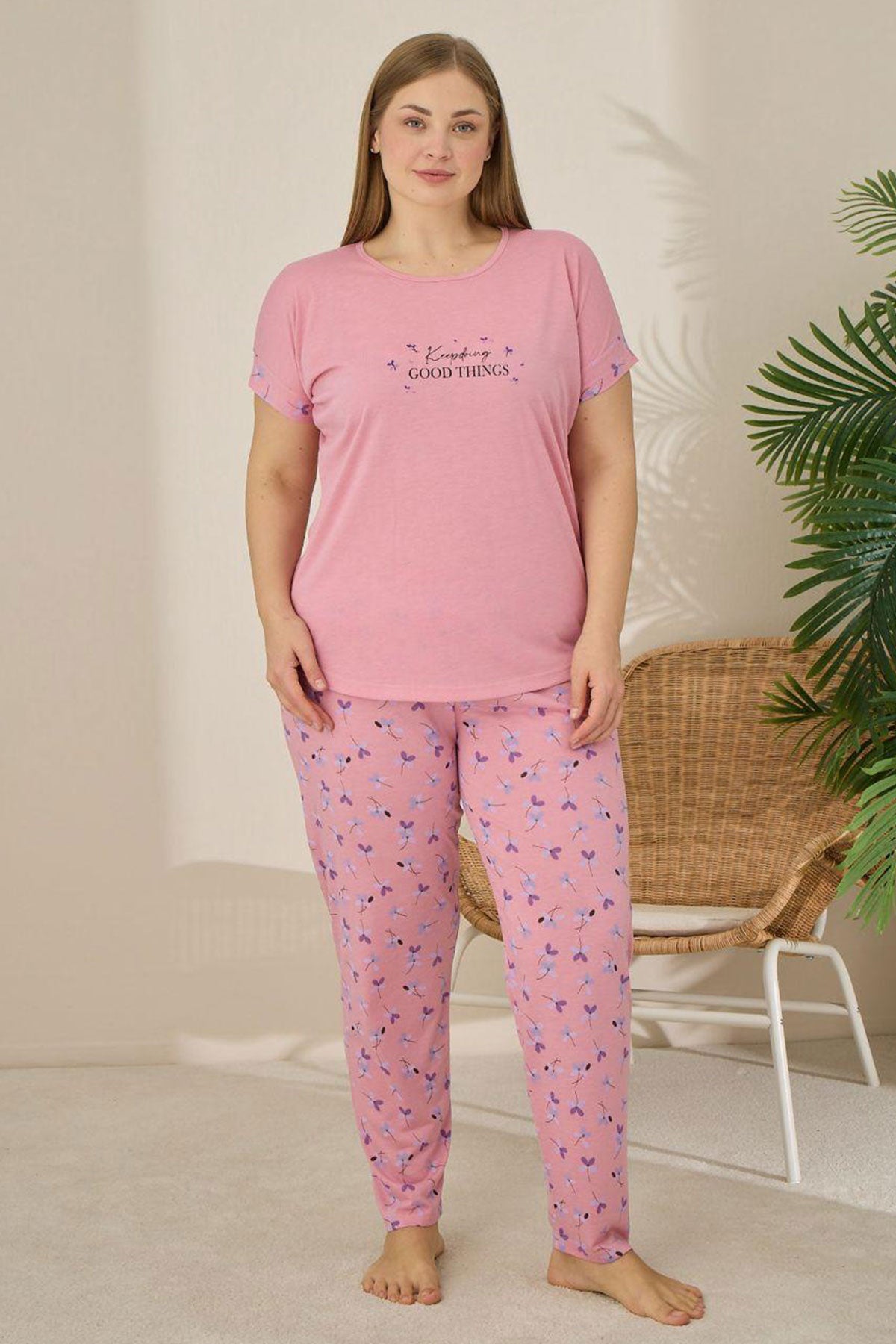 Pijamoni Kadın Büyük Beden Pijama Takımı Kıssa Kollu Çiçek Desenli