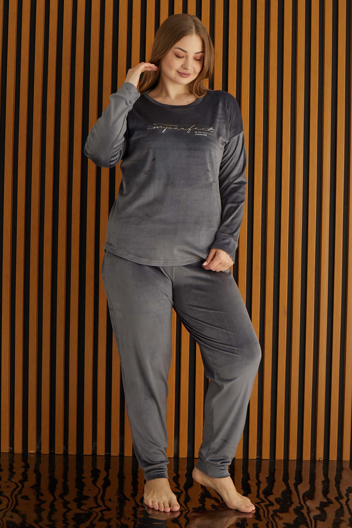 Pijamoni Kadın Büyük Beden Pijama Takımı Uzun Kollu Kadife Paça Manşetli Önü Yazılı