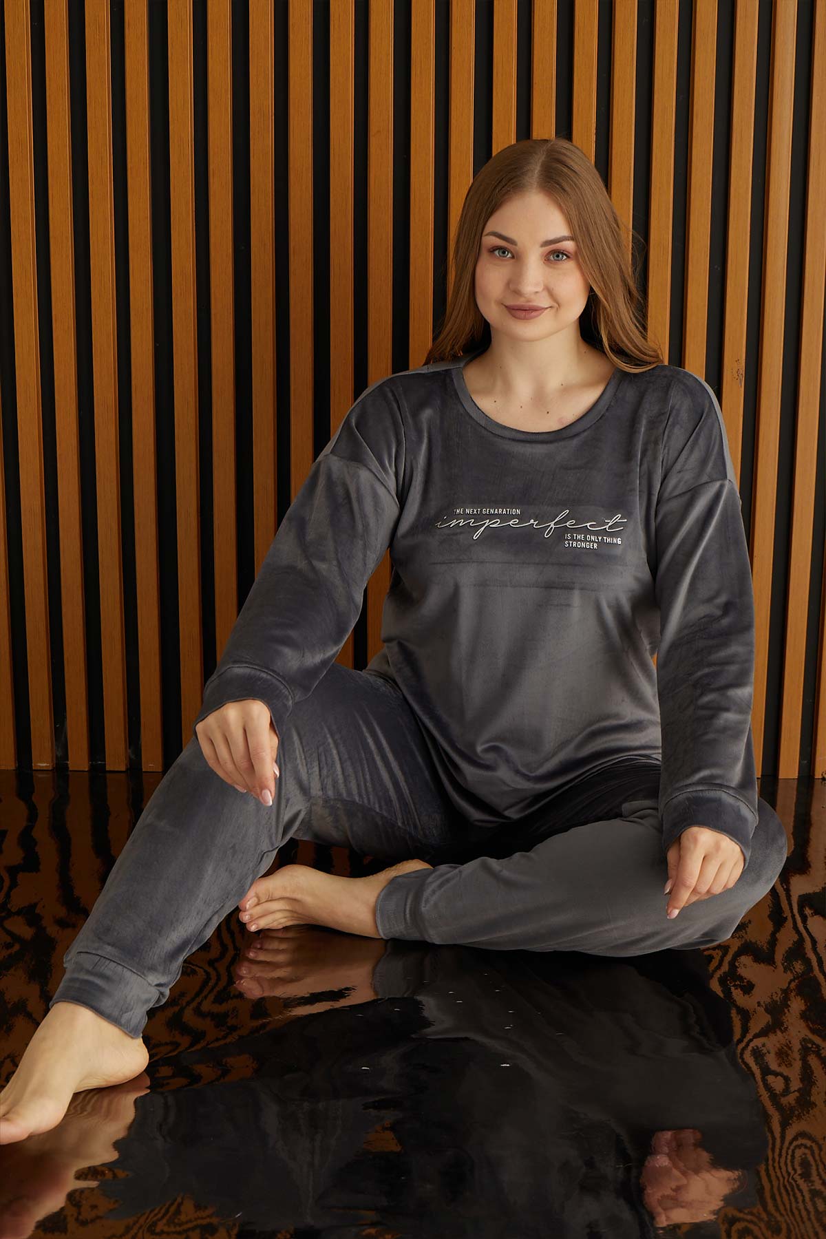 Pijamoni Kadın Büyük Beden Pijama Takımı Uzun Kollu Kadife Paça Manşetli Önü Yazılı