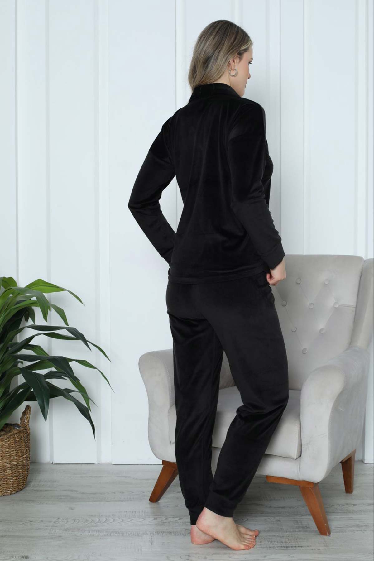 Pijamoni Kadın Pijama Takımı Uzun Kollu Gömlek Yaka Fransız Kadife Manşetli Paça