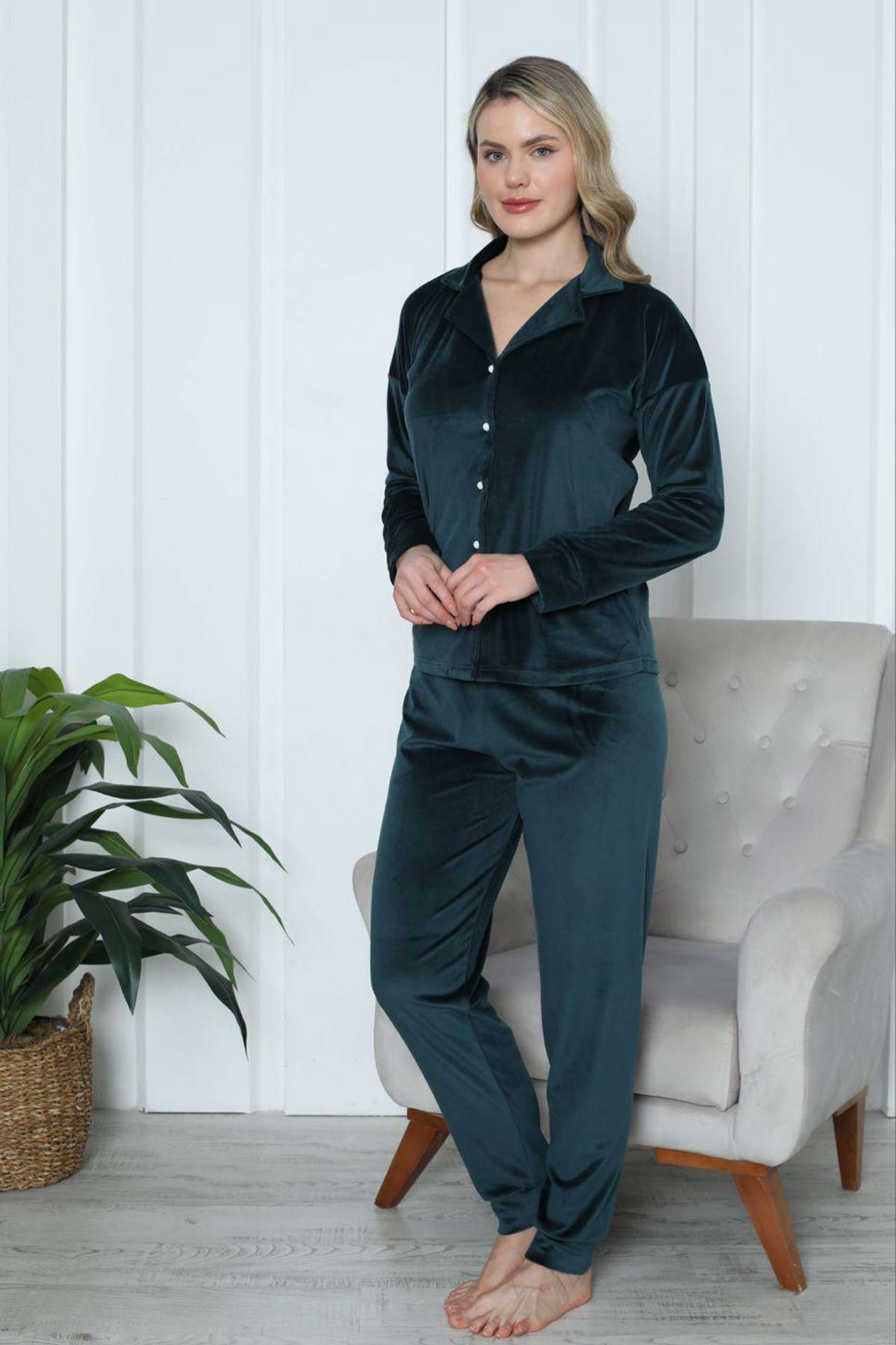 Pijamoni Kadın Pijama Takımı Uzun Kollu Gömlek Yaka Fransız Kadife Manşetli Paça