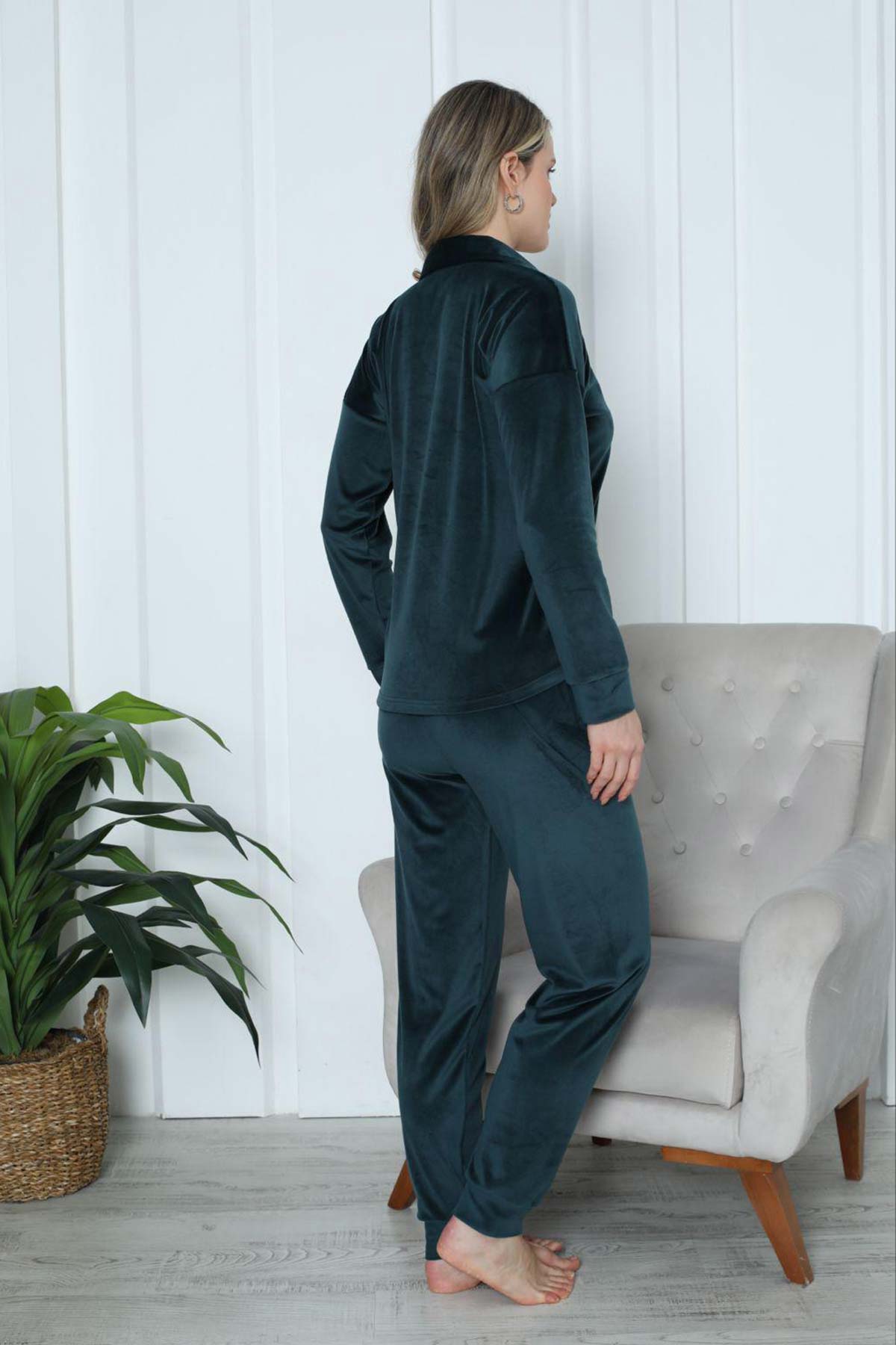 Pijamoni Kadın Pijama Takımı Uzun Kollu Gömlek Yaka Fransız Kadife Manşetli Paça